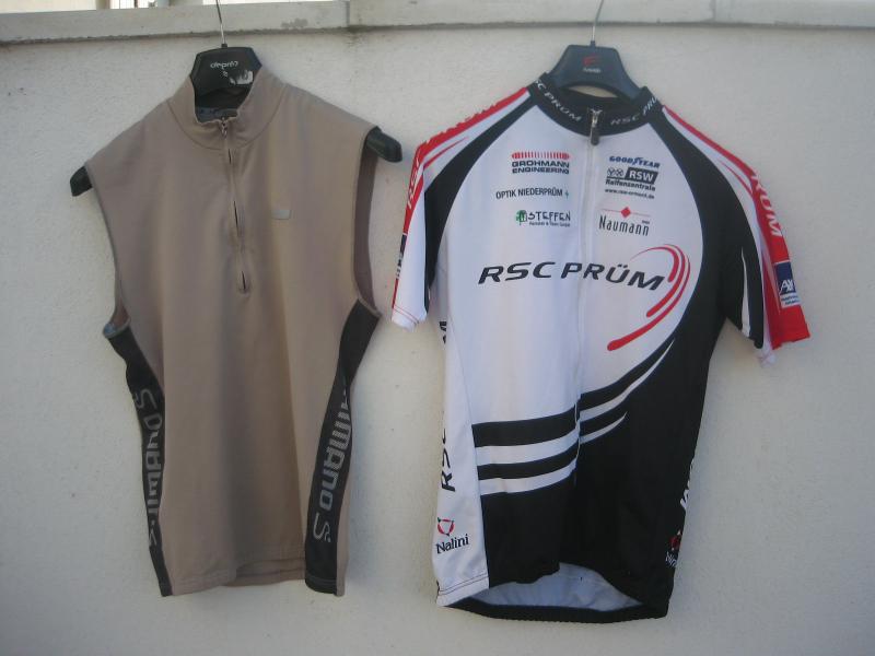 2 maillots de vlo